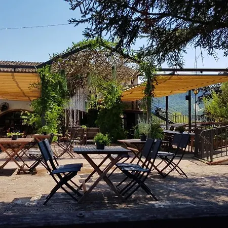 Hostal La Guineu-2