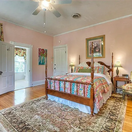 Antebellum Inn-2