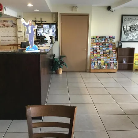 Super 8 By Wyndham Clearwater/Us Hwy 19 N-3