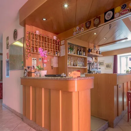 Albergo Corona-2