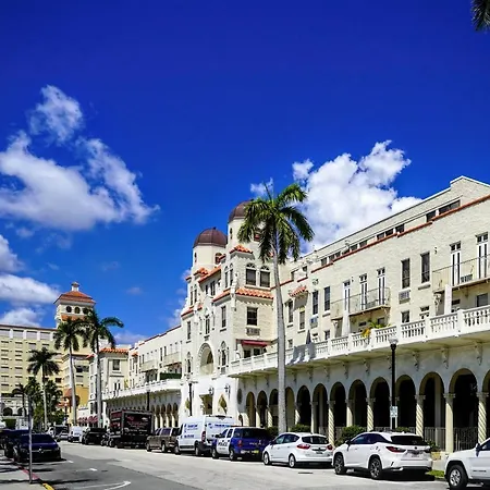Palm Beach Historic Hotel: Petite Retreat Near Beach-3