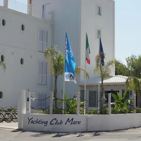 Yachting Club Mare-2
