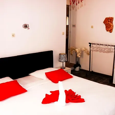 Rooms And Apartment Stambuk-3