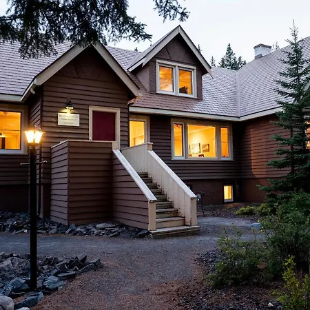 Banff Boutique Inn - Adults Only-3