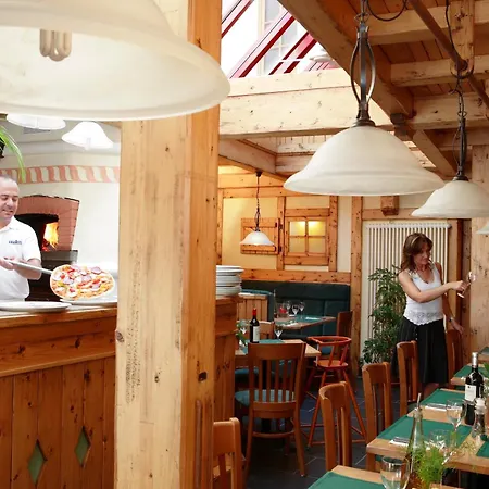 Logis Hotel-Restaurant Petry-2