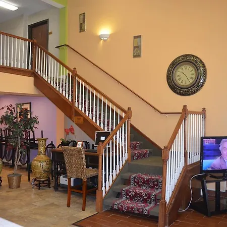Summit Inn Hotel & Suites-2