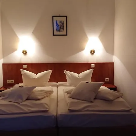 Garni-Hotel Alt Wernigeroeder Hof-2