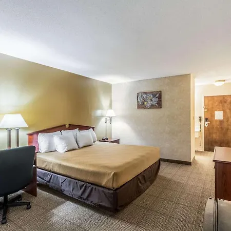 Econo Lodge Beckley-2
