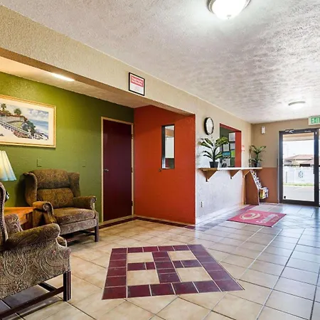 Econo Lodge Ottawa-3