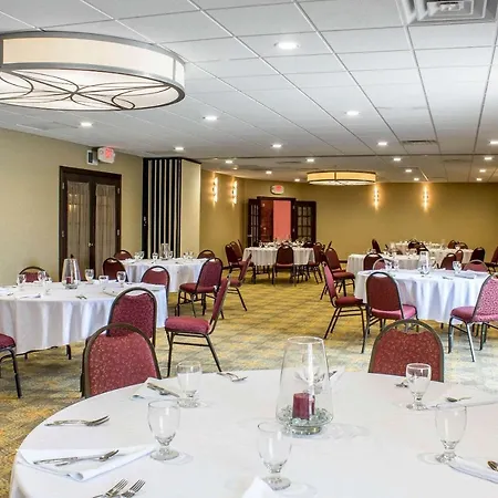 Lifestyle Inn Cedar Falls-3
