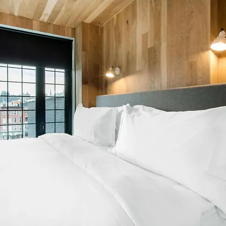 Gowanus Inn & Yard-2