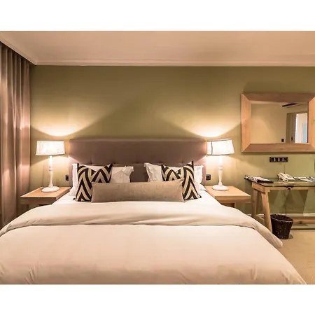 Sugar Hotel-2