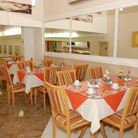 Harbor Regent Suites-3