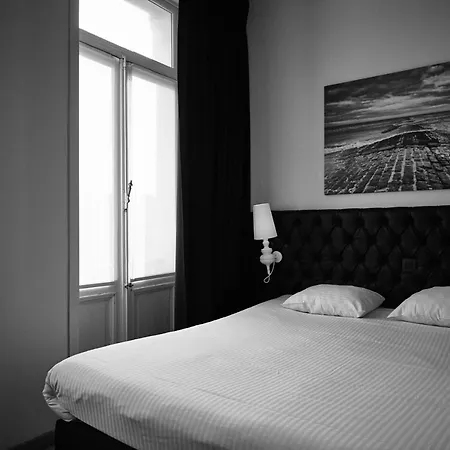 Hotel Le Parisien-3