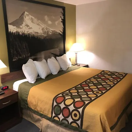 Super 8 By Wyndham Salem-3