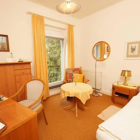 Haus Am Hang Pension Garni-3