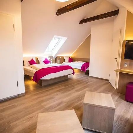 Hotel Luckys Inn-2