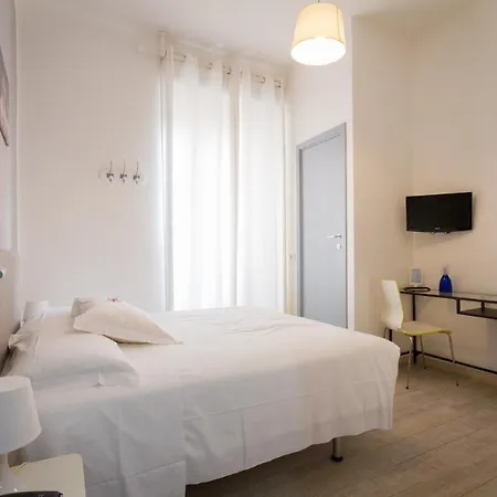 Hotel Spot Varazze-3