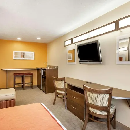 Microtel Inn & Suites By Wyndham Verona-2