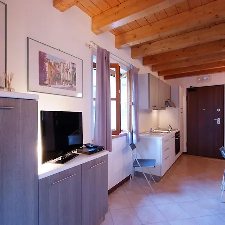 Villaggio delle Alpi-2