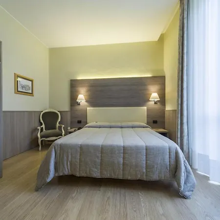Hotel Est Piombino-3