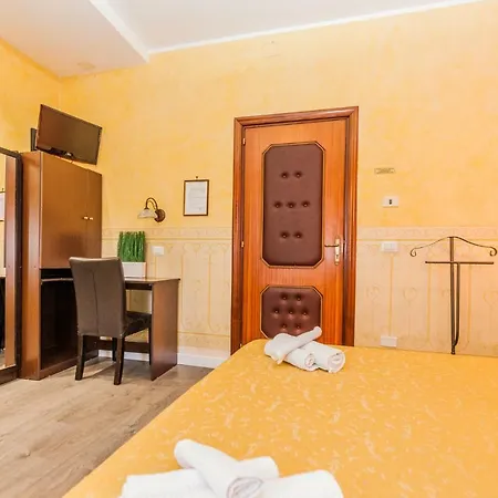 Albergo Della Corte-2