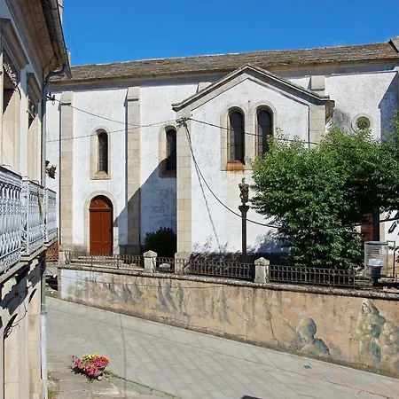 Aqua Rooms Sarria-3