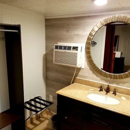 Stucco Lodge-2