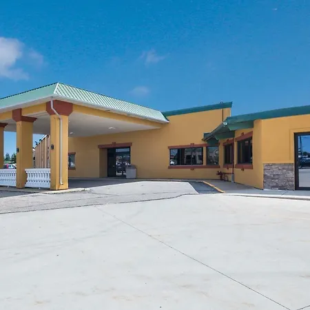 Badlands Inn & Suites-3