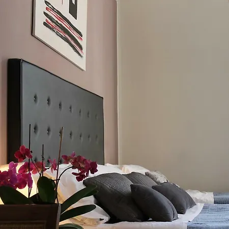 Little Rose Rooms-3