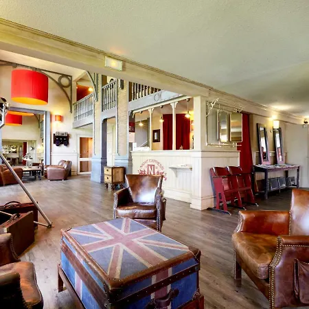Kyriad Cholet-3