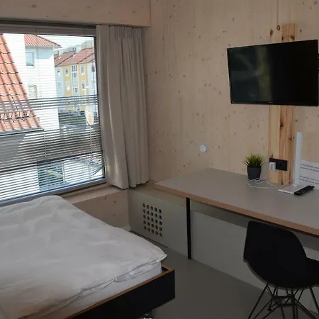 City Studios Warum ins Hotel-3