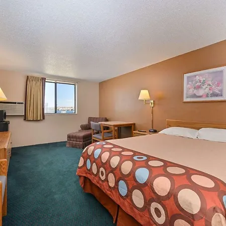 Rodeway Inn Dickinson-2