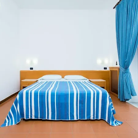 Hotel La Vela-2