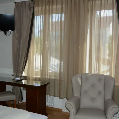 Alpina Home-2
