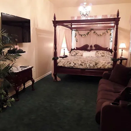 Lions Gate Manor-2