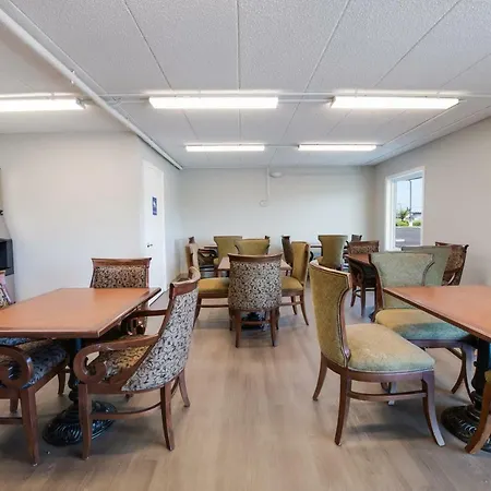 Americas Best Value Inn Columbus-3