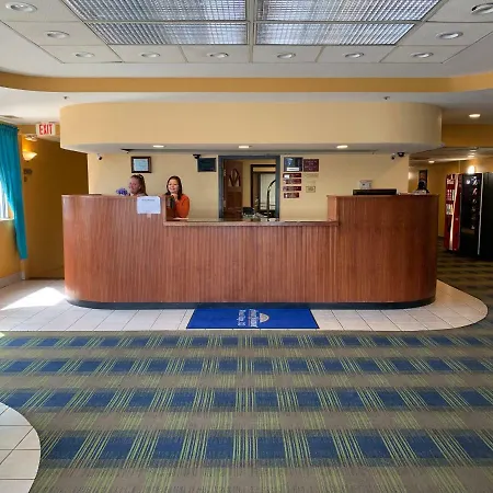 Howard Johnson By Wyndham Denver West-3