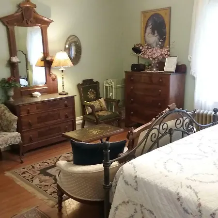 Hanover House Bed And Breakfast-2
