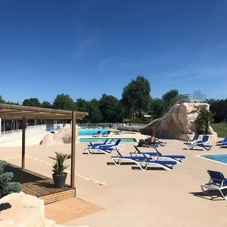 Camping Les Portes Du Beaujolais-3
