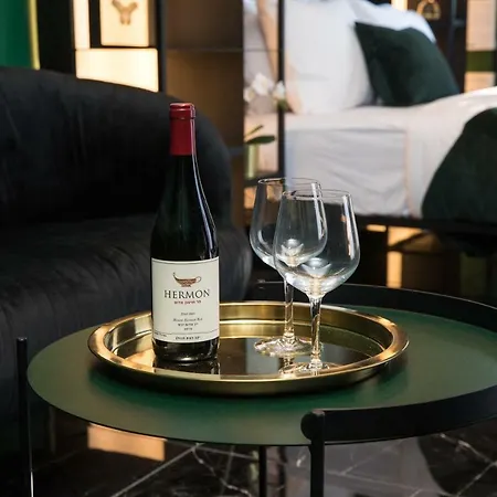 Joseph Hotel TLV-3