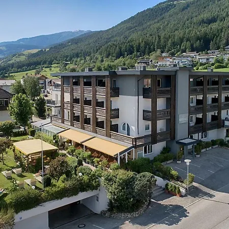 Hotel Kristall-2