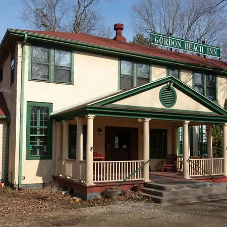 Gordon Beach Inn-3