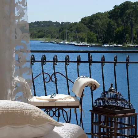 La Caravelle Logis-2