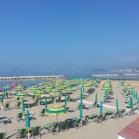 b&b Il Girasole Formia Guesthouse-3