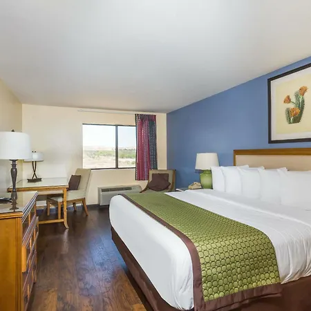 Days Inn By Wyndham Benson-2