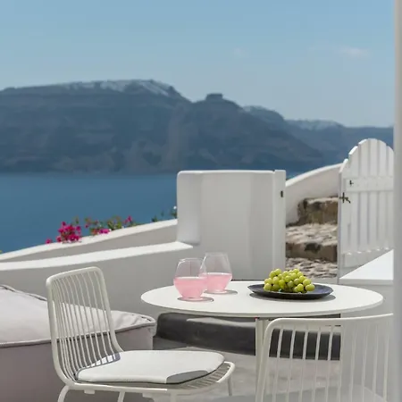 Chelidonia Luxury Suites-3