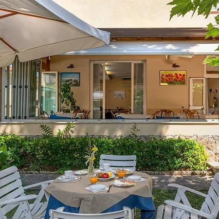 Hotel Perla Del Mare-3