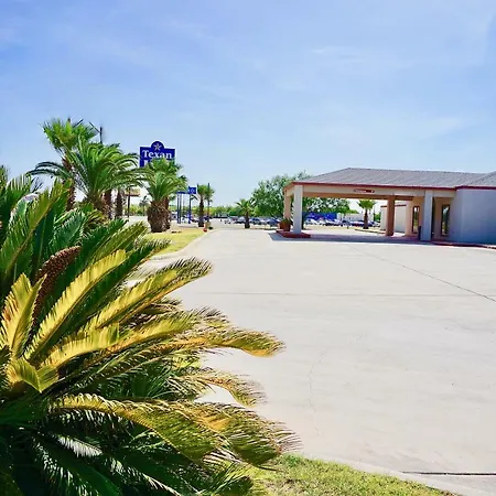 Texan Inn - Carrizo Springs-3