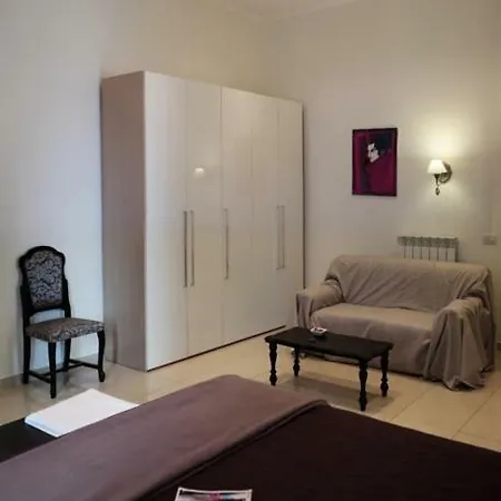 Flora Rooms-3